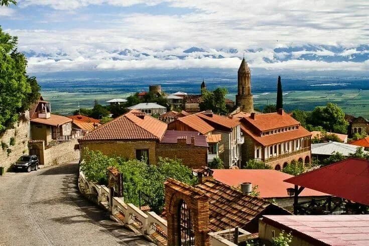 A Complete Guide to Kakheti: Wine, History & Views