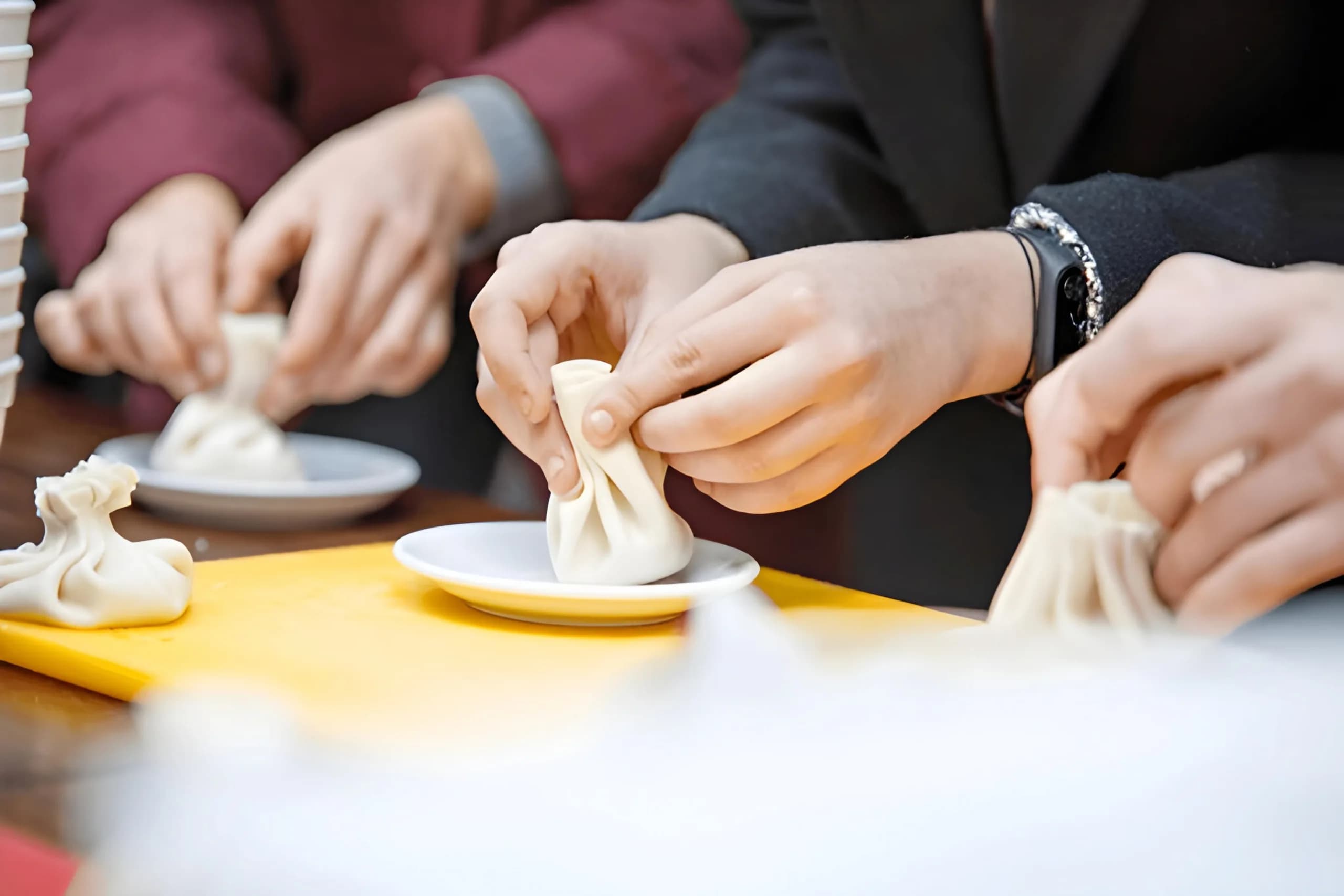 جولات الطعام ودروس الطبخ