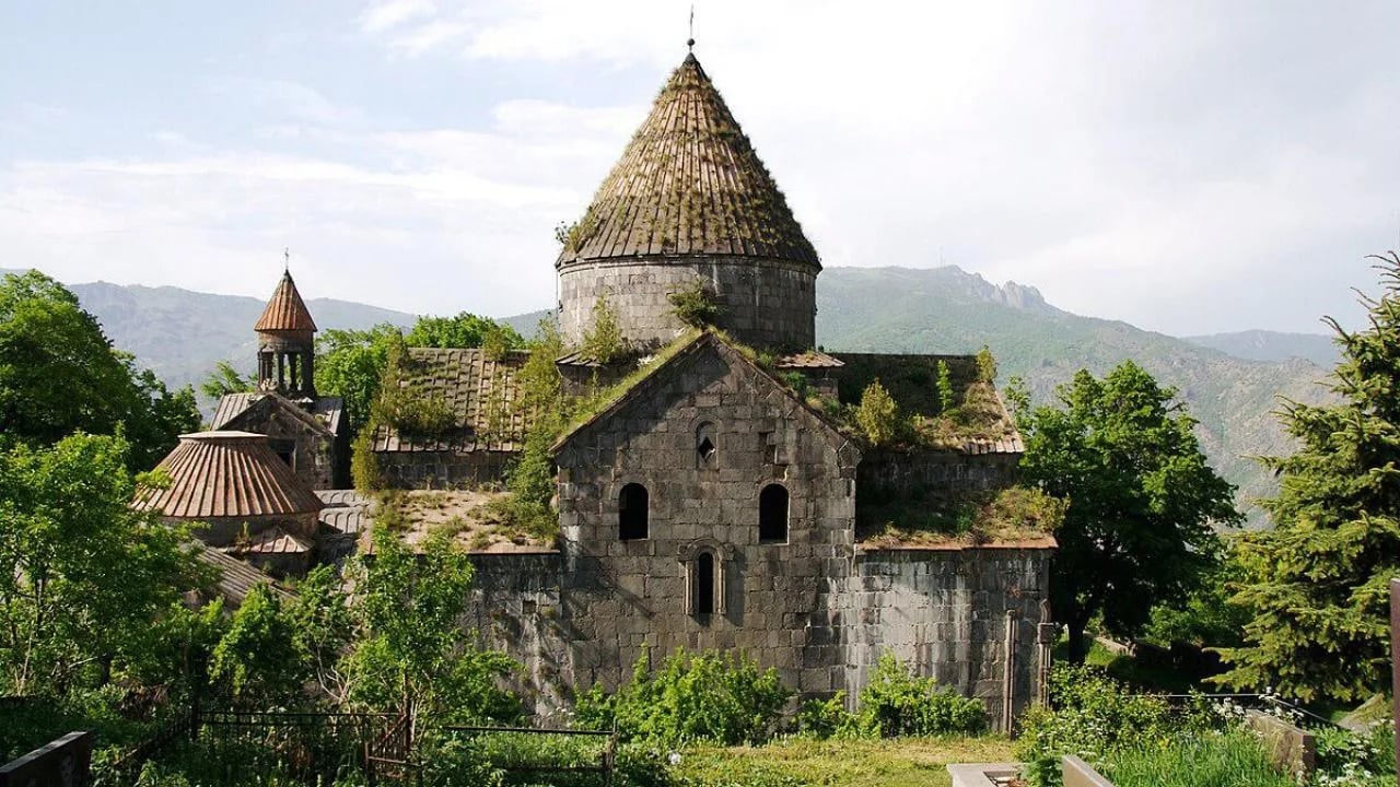 From Tbilisi to Armenia: Akhtala, Haghapt & Sanahin Group tour - photo 3
