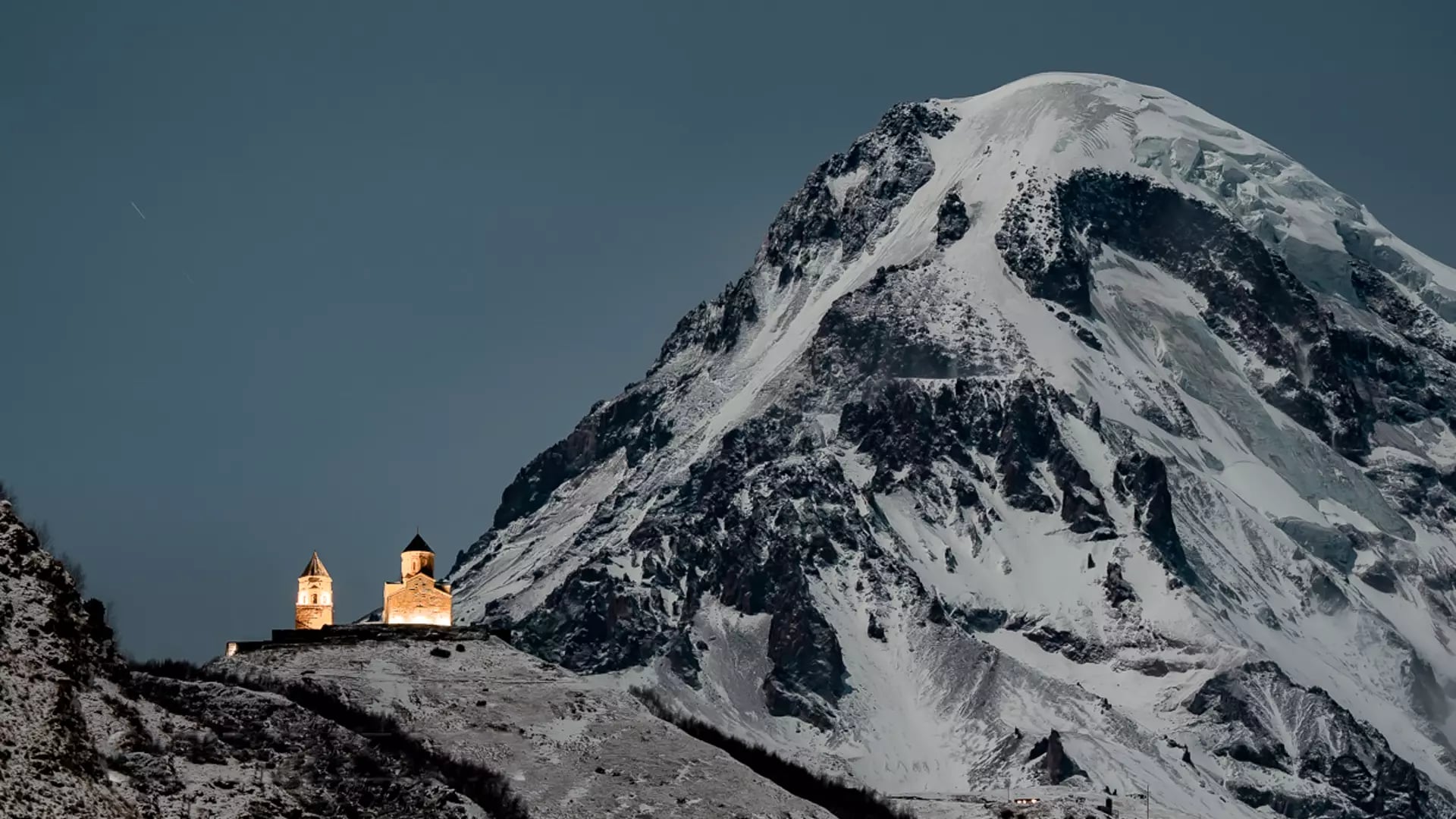 Private Tour from Tbilisi to Kazbegi and Gudauri - photo 2
